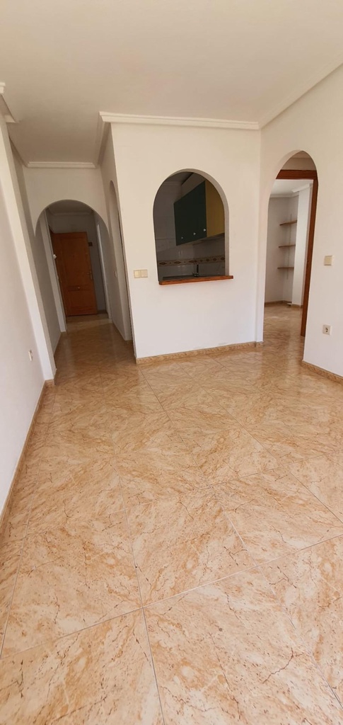 Moderný penthouse v Torrevieja s bazénom