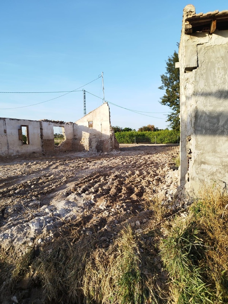 Land v Catral