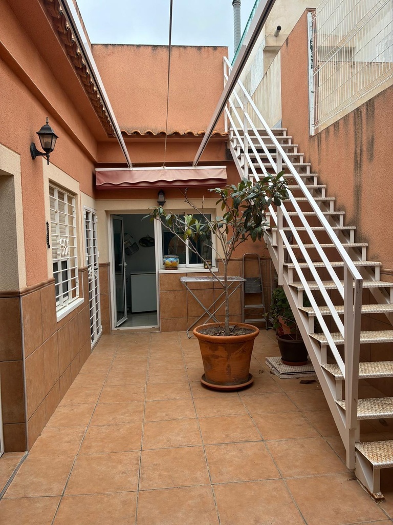 Moderný mestský dom v Algorfa – Pueblo 3