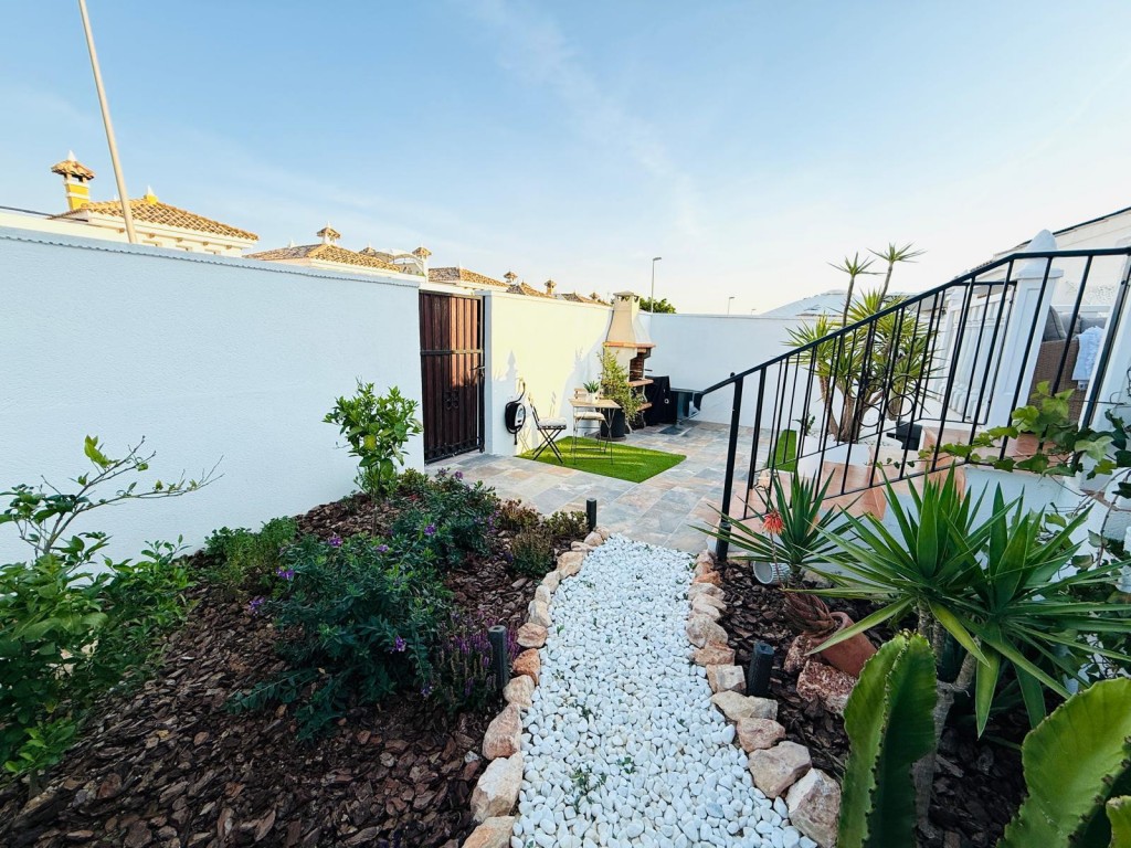 Moderná vila v Sucina – Inland