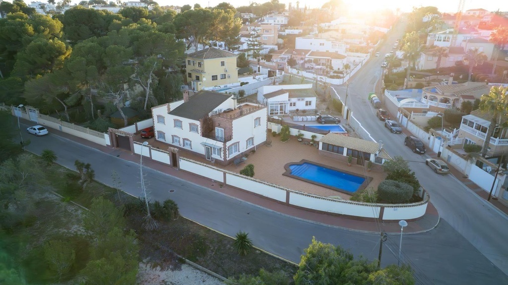 Luxusná vila v Torrevieja – Los Balcones - Los Altos Del Edén