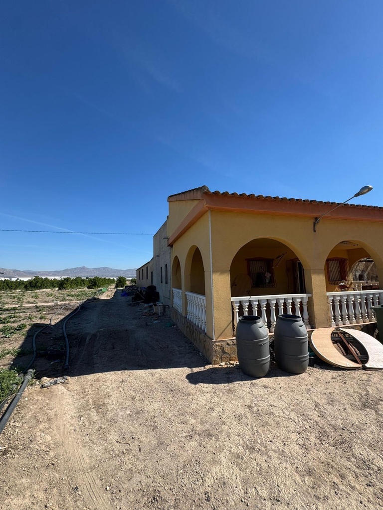 Finca v Granja de Rocamora