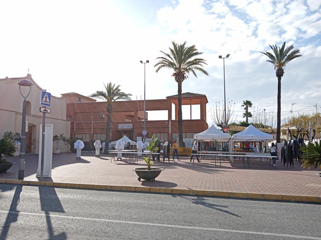 Moderný Semi Detached v Los Montesinos – Pueblo Centro