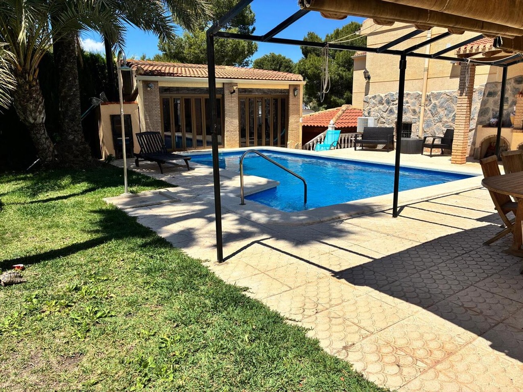 Moderná vila v Los Balcones – Costa Blanca