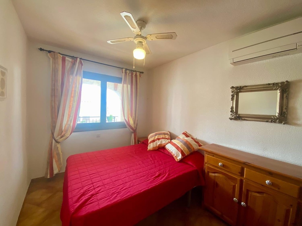 Moderný apartmán v Cabo Roig s bazénom