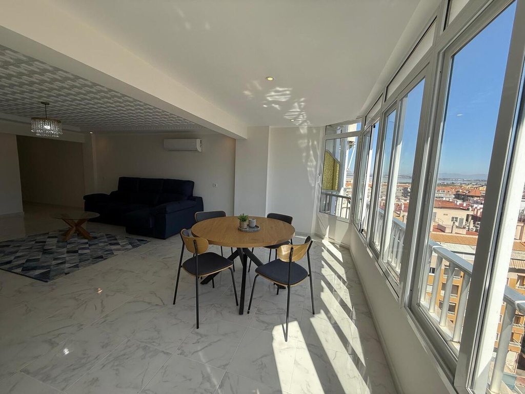 Moderný apartmán v Torrevieja – Playa del Acequion