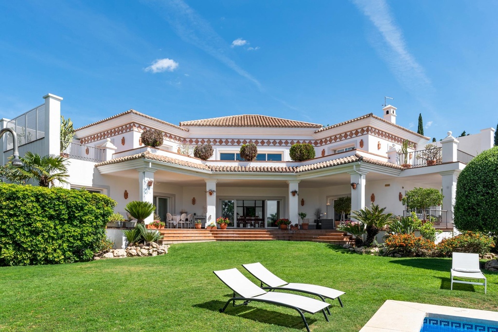 Luxusná vila v Benahavís – Cortés