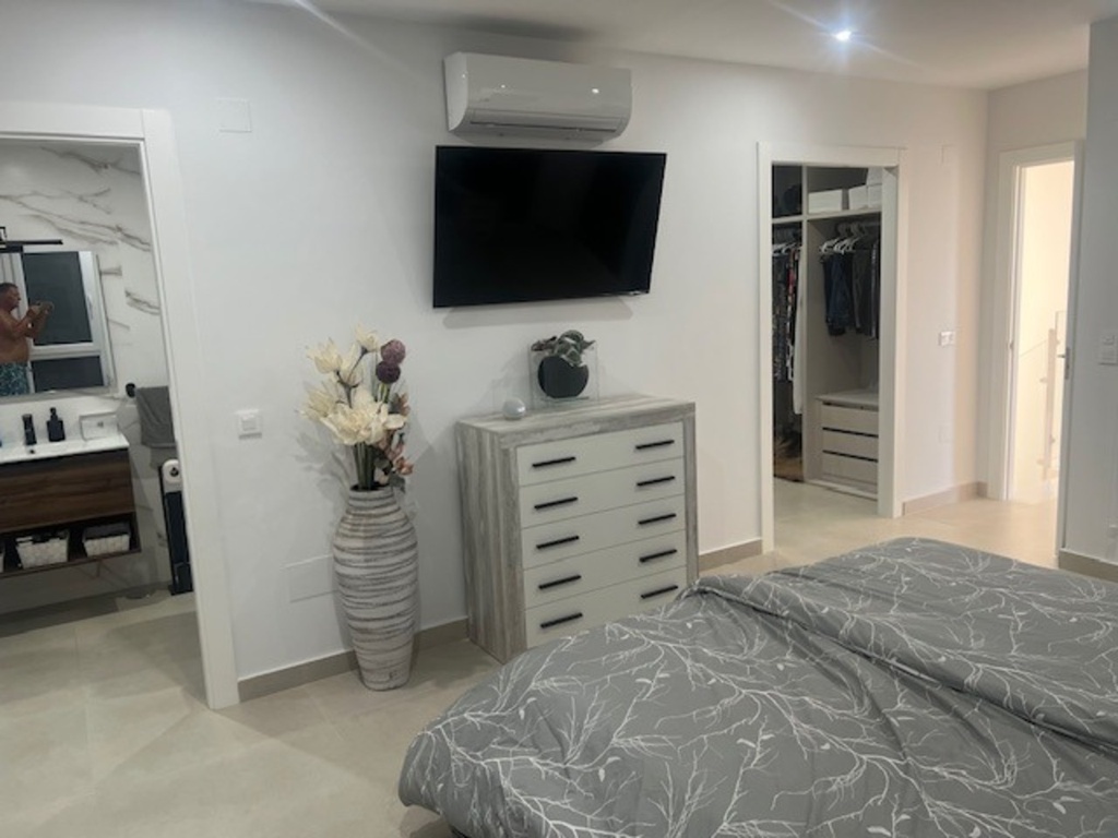 Luxusná vila v Los Montesinos – Costa Blanca