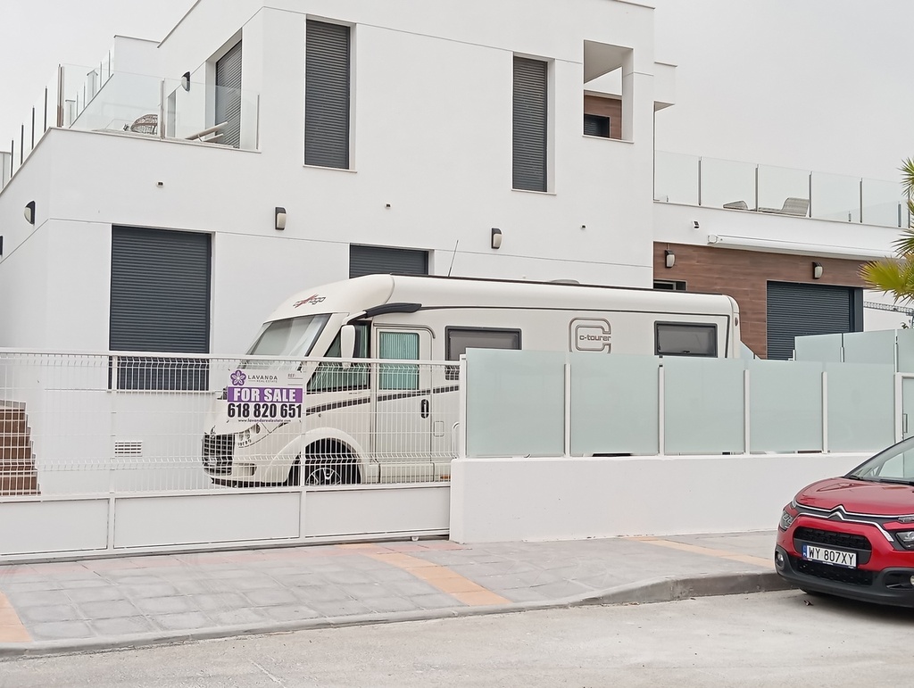 Luxusná vila v Los Montesinos – Costa Blanca