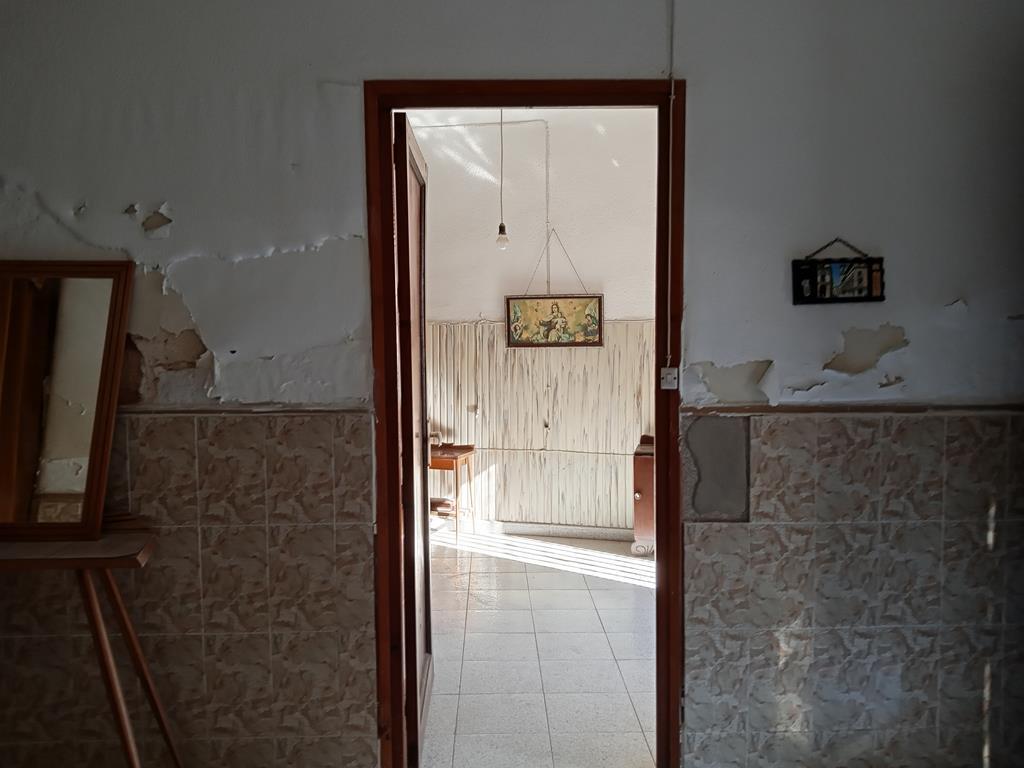 Semi Detached v Los Montesinos