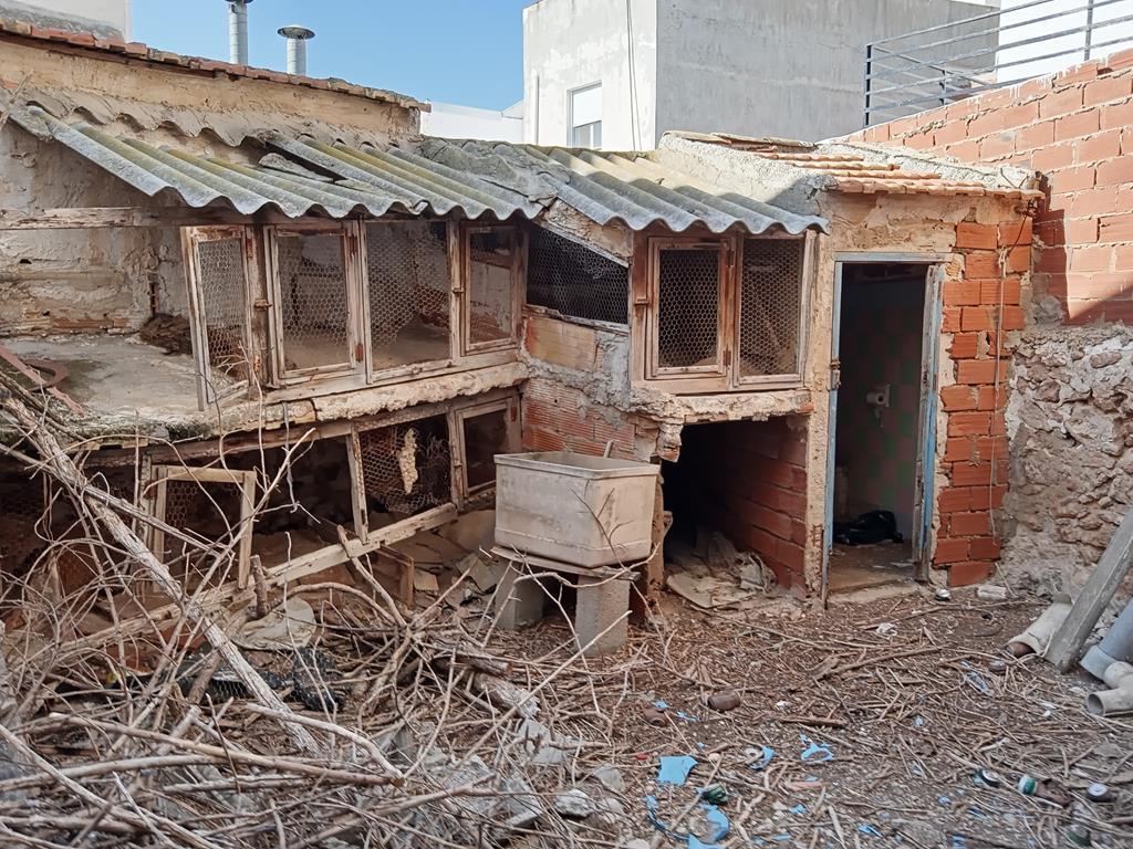 Semi Detached v Los Montesinos