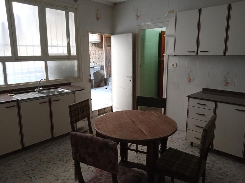 Moderný Semi Detached v HurchIllo – Pueblo Centro