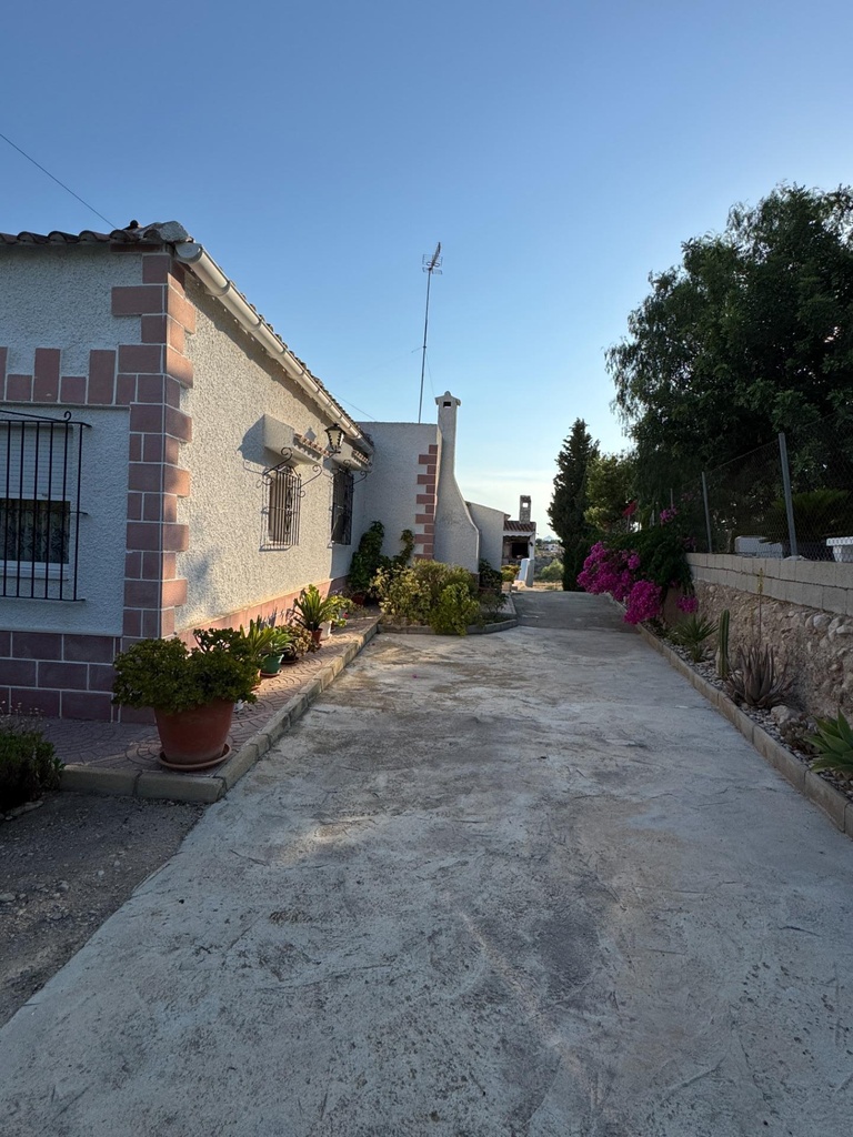 Moderná vila v Albatera – Partida Lomas