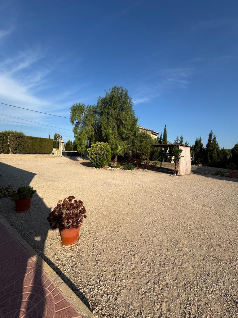 Moderná vila v Albatera – Partida Lomas