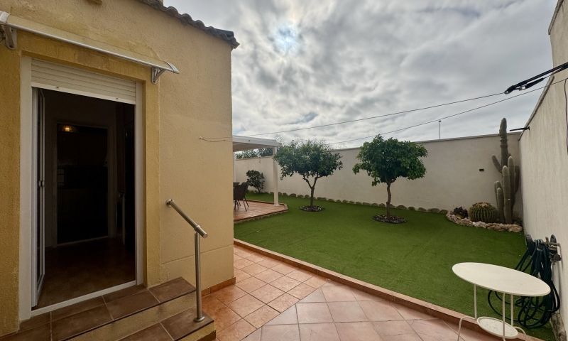 Moderná vila v Torrevieja – Costa Blanca