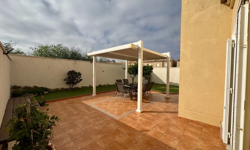 Moderná vila v Torrevieja – Costa Blanca