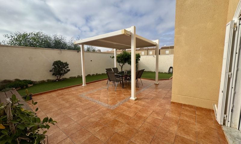 Moderná vila v Torrevieja – Costa Blanca