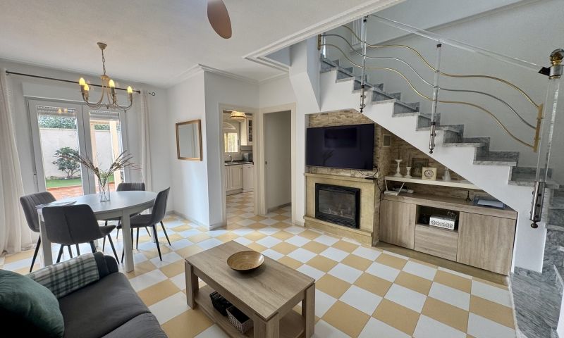 Moderná vila v Torrevieja – Costa Blanca
