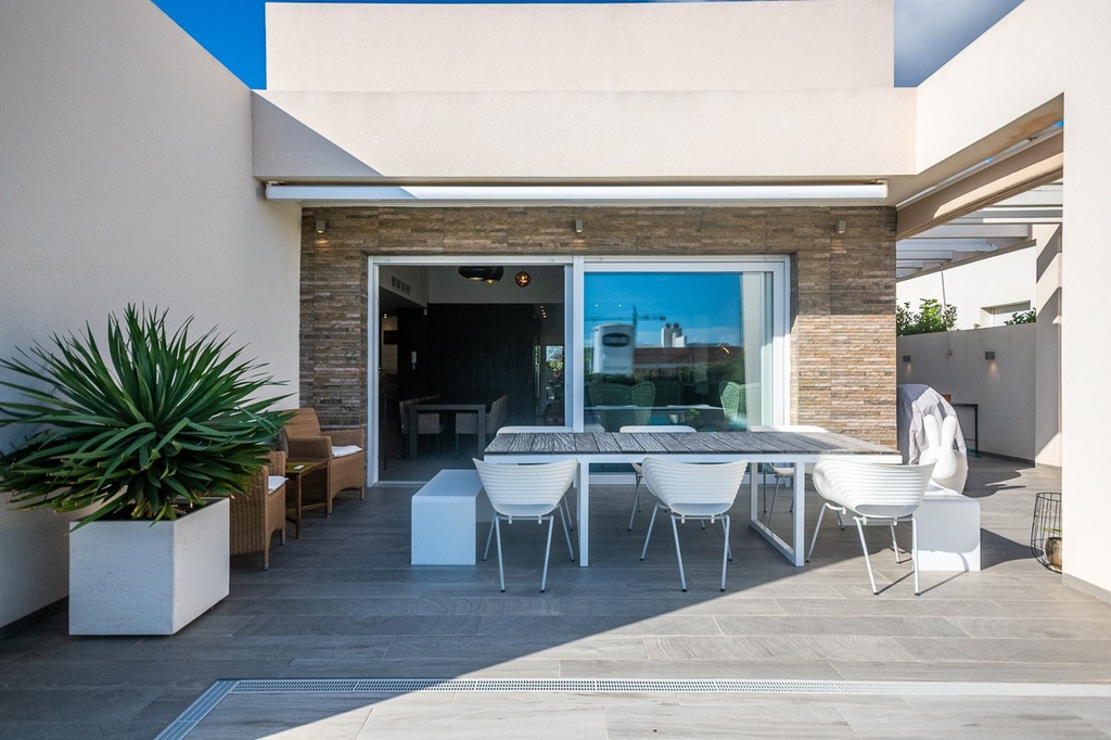 Moderná vila v Algorfa – Inland