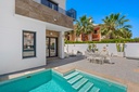 Moderná vila v Torrevieja – Costa Blanca
