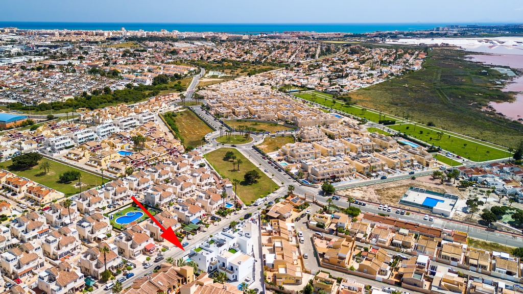 Moderná vila v Torrevieja – Costa Blanca