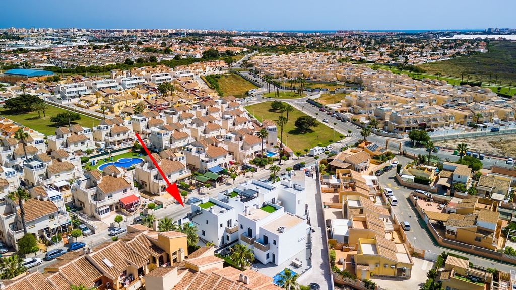 Moderná vila v Torrevieja – Costa Blanca