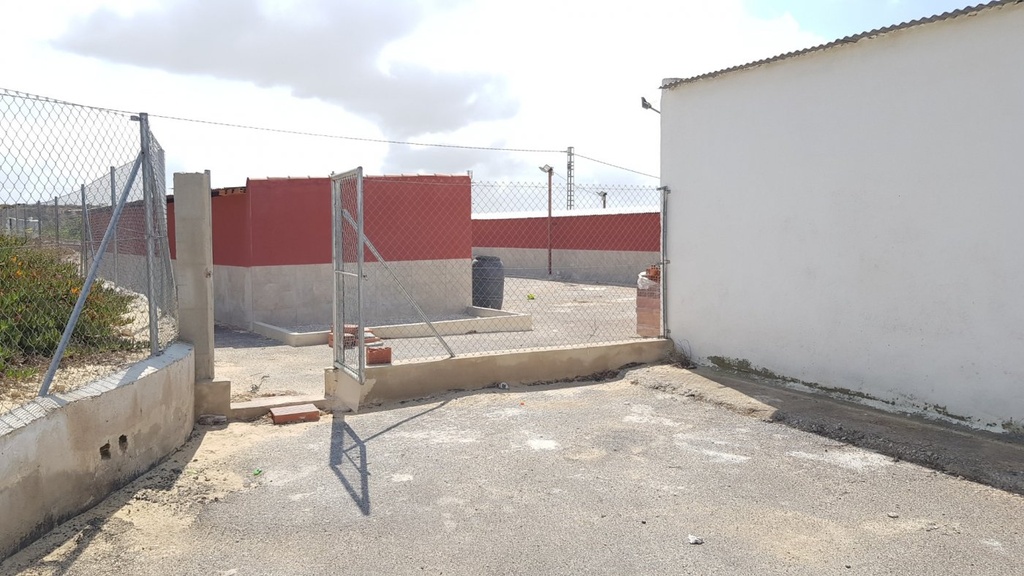 Moderný Finca v Los Montesinos