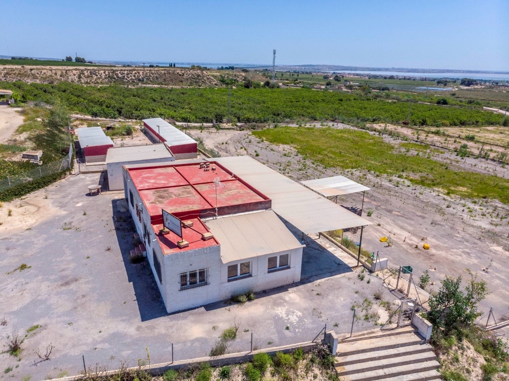 Moderný Finca v Los Montesinos