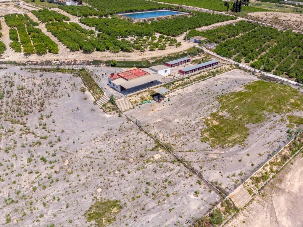 Moderný Finca v Los Montesinos