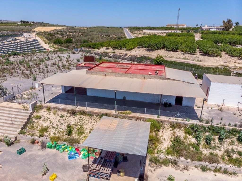 Moderný Finca v Los Montesinos