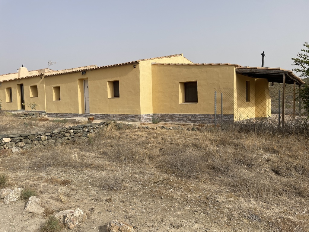 Moderný dom v La Pinilla – Inland