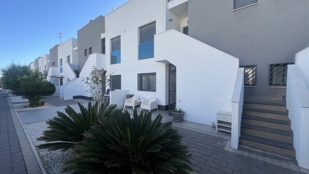 Moderný apartmán v La Zenia – Costa Blanca