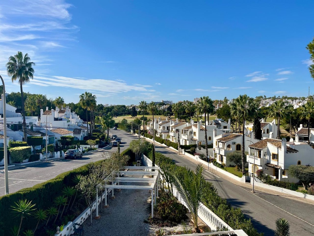 Luxusná vila v Villamartin – Costa Blanca
