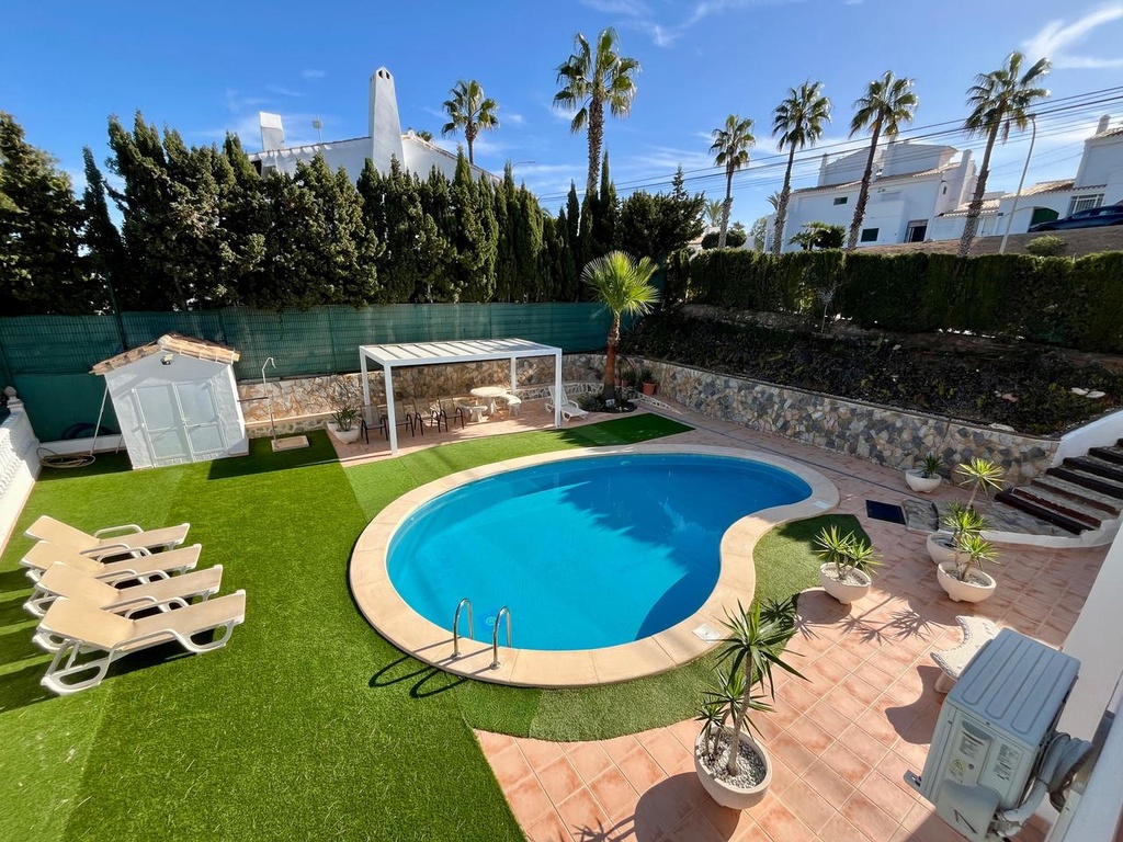 Luxusná vila v Villamartin – Costa Blanca