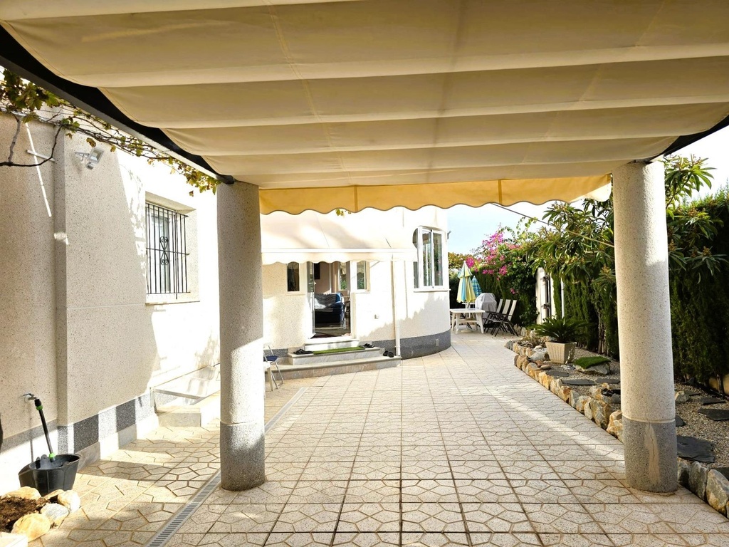 Moderná vila v Orihuela Costa – Playa Flamenca