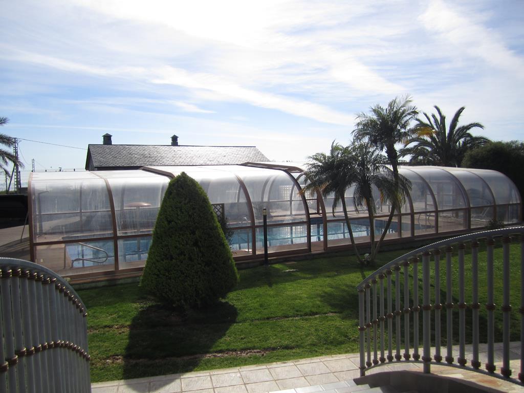 Luxusná vila v Los Montesinos s bazénom