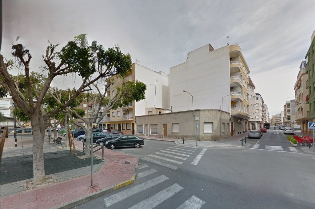 Moderný mestský dom v Guardamar del Segura – Costa Blanca