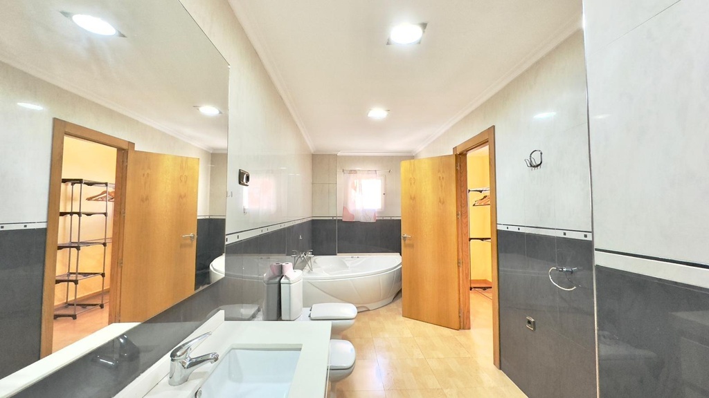 Moderný apartmán v Torrevieja