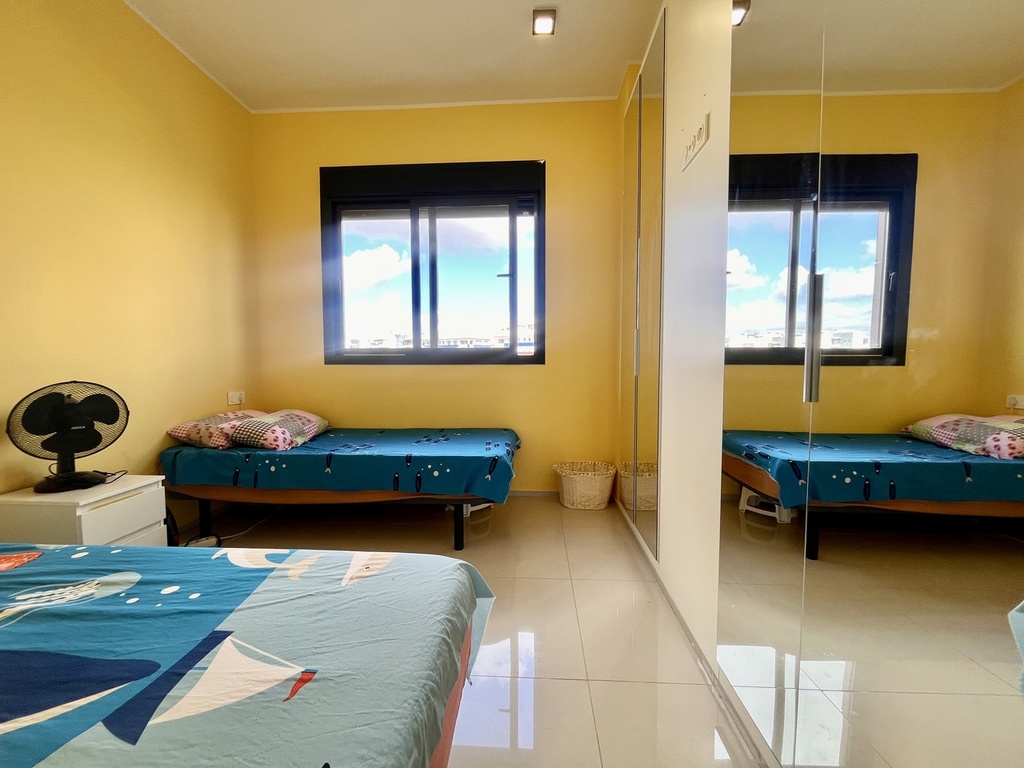 Moderný penthouse v Los Dolses – Inland