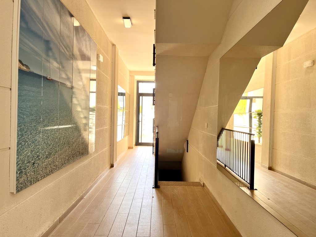 Moderný penthouse v Los Dolses – Inland