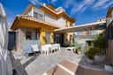 Moderná vila v Los Montesinos – La Herrada
