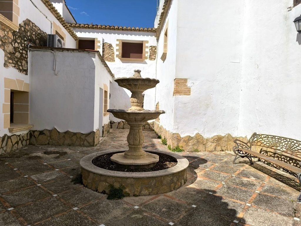 Luxusný Commercial v Banyeres De Mariola – Inland