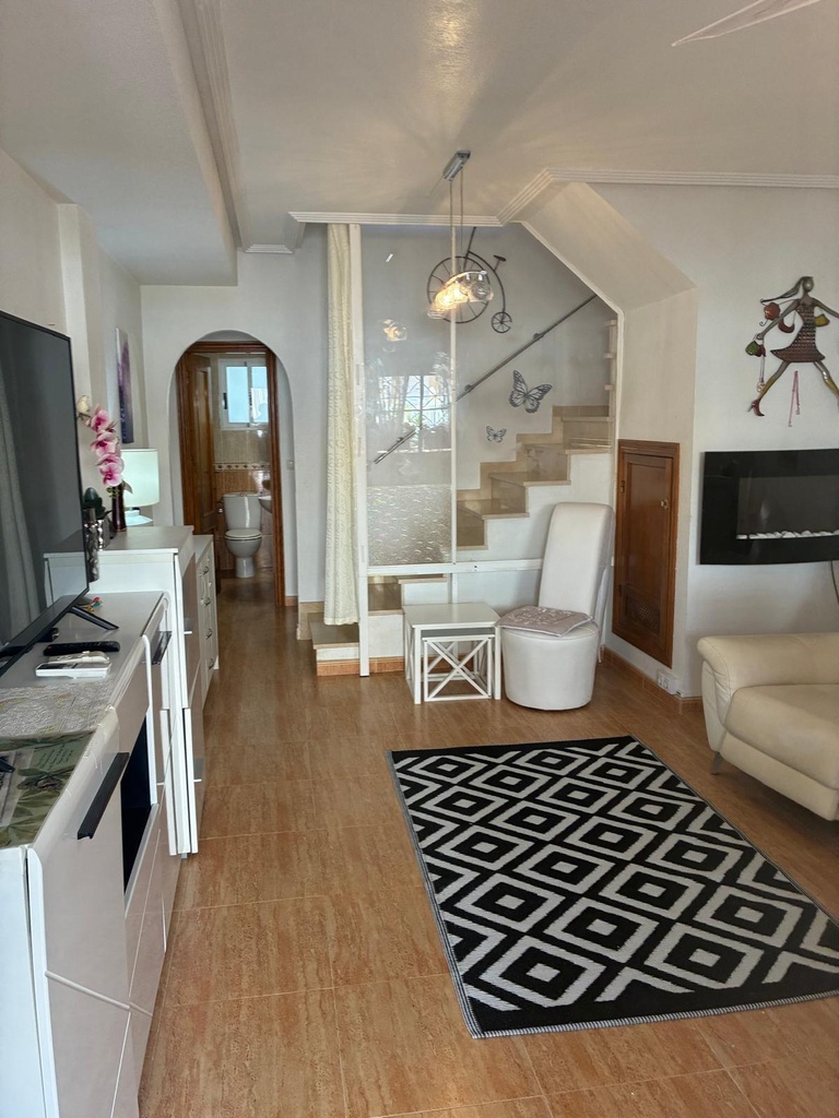 Moderný bungalow v Orihuela Costa – Los Almendros-la Florida