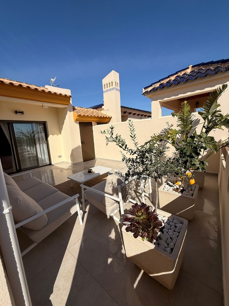 Moderný penthouse v Las Ramblas Golf – Inland