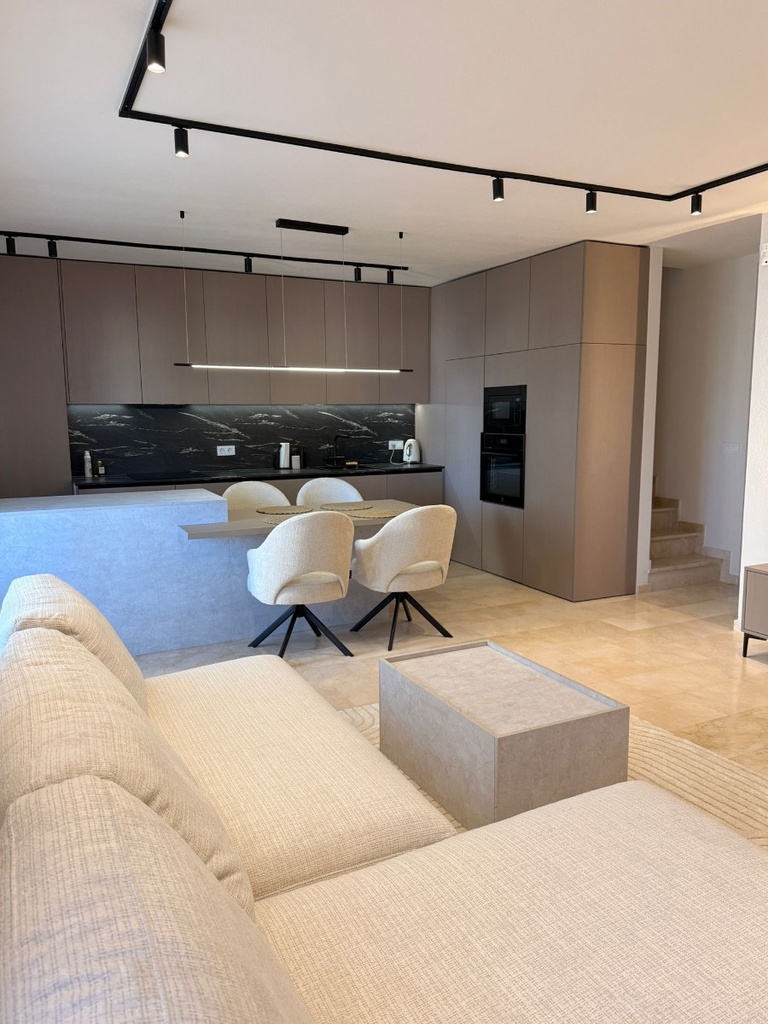 Moderný penthouse v Las Ramblas Golf – Inland