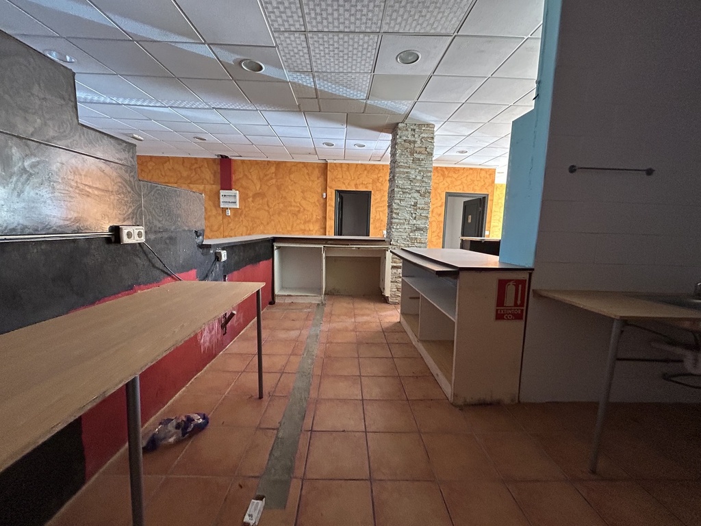 Moderný Commercial v Villamartin – Costa Blanca