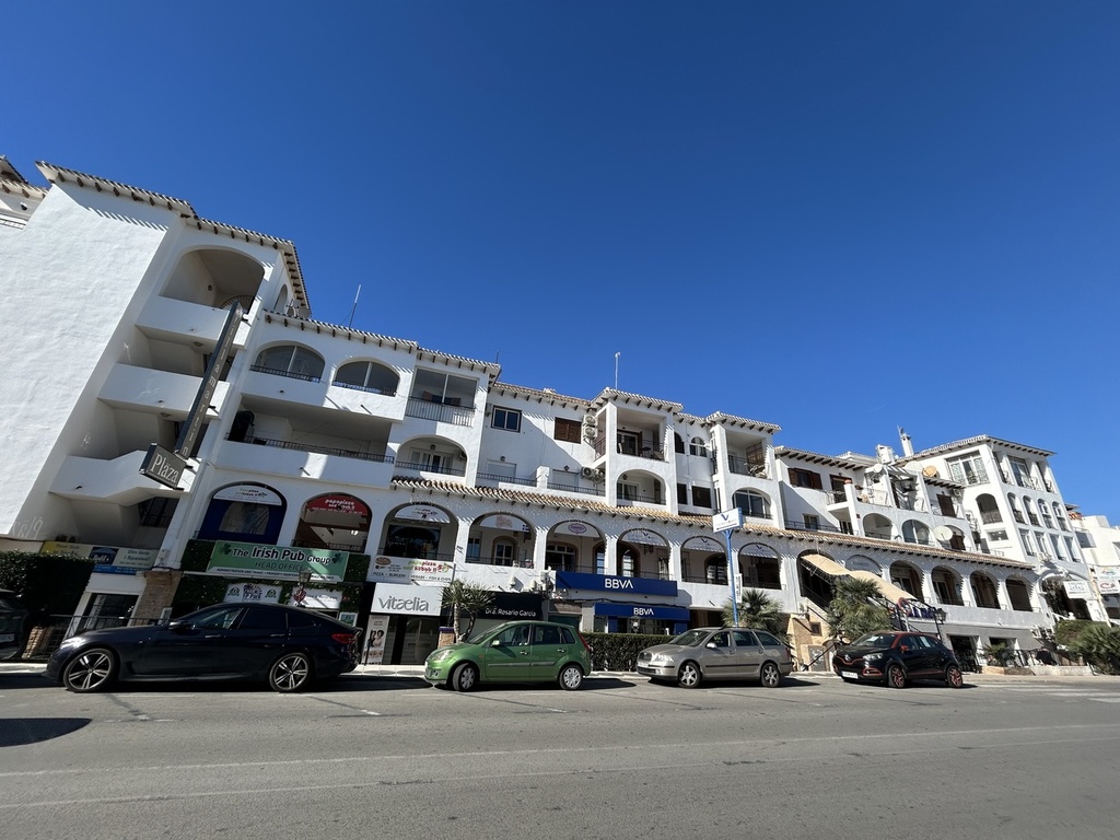 Moderný Commercial v Villamartin – Costa Blanca