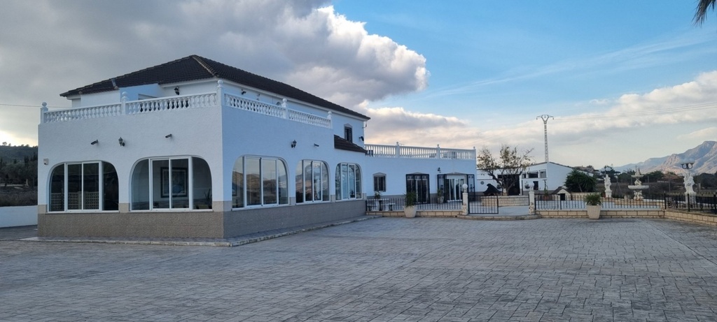 Moderná vila v Hondon de los Frailes – Inland