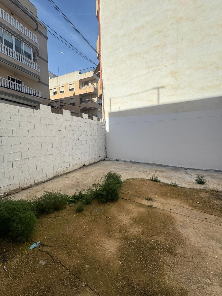 Moderný Land v Guardamar del Segura – Guardamar