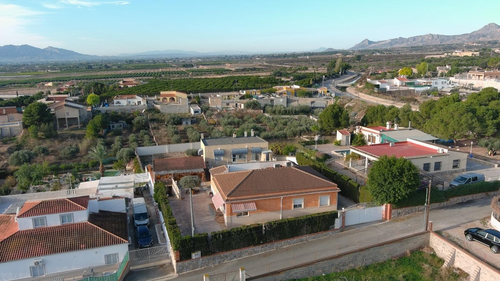 Moderná vila v Albatera – Inland